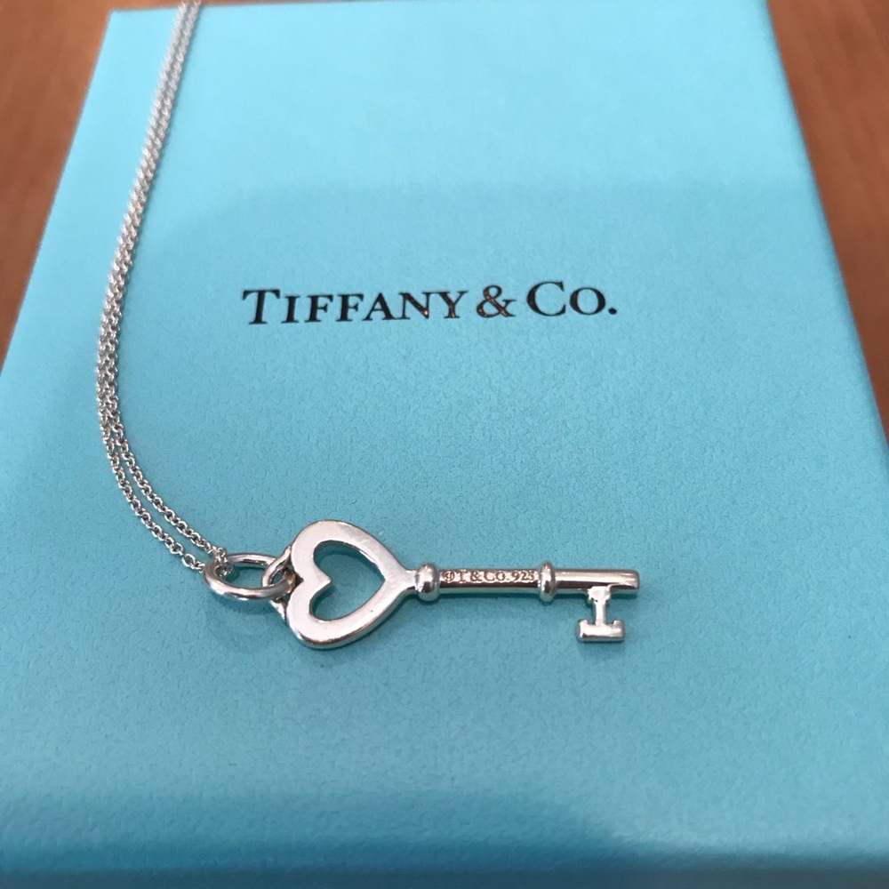 Tiffany Keys Heart Key Silver Pendant and Chain